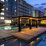 Strum & Stay, A Cozy Music Themed Staycation In Qc